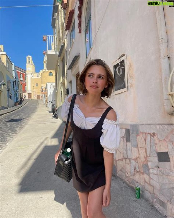 Elli Muller Osborne Wiki, Age, Boyfriend, Height, Parents & Net Worth