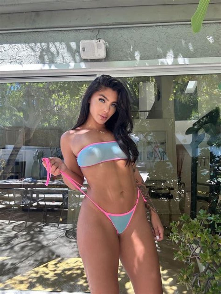 Emily Rinaudo Biography, Height, Weight, Age, Net Worth & More