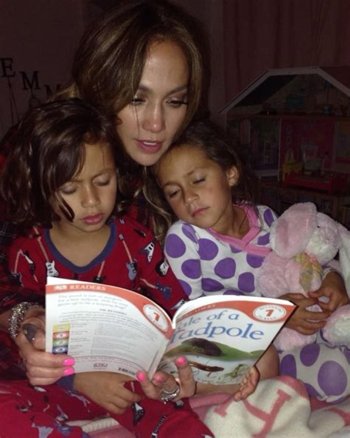 Emme Maribel Muniz Height, Age, Who, Family, Biography, Wiki, Net Worth