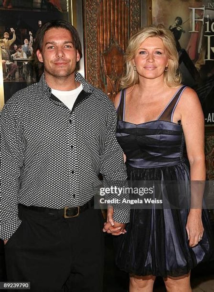 
Eric LeMarque has been Married to his Wife, Hope LeMarque, since 2004 