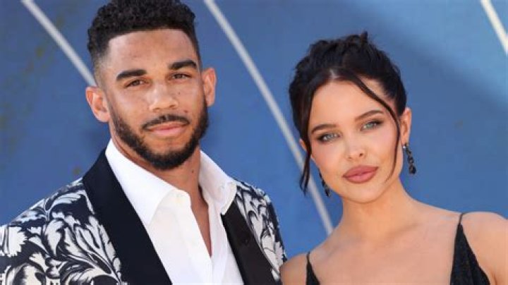 
Evander Kane’s Wife 2022: Is He Married To His Girlfriend, Mara Teigen After Divorce With Anna Kane? 