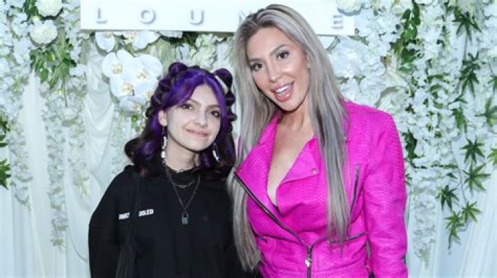 Farrah Abraham defends letting her 13-year-old daughter get her septum pierced for her birthday