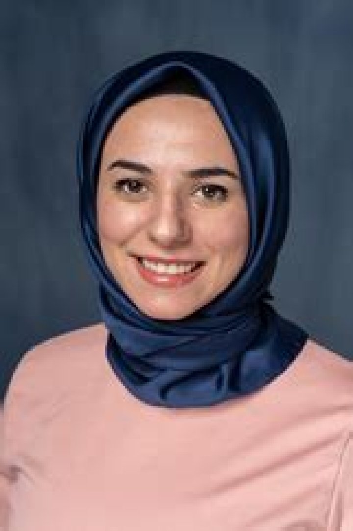 Dr. Fatima Hussain, MD – Springfield, IL