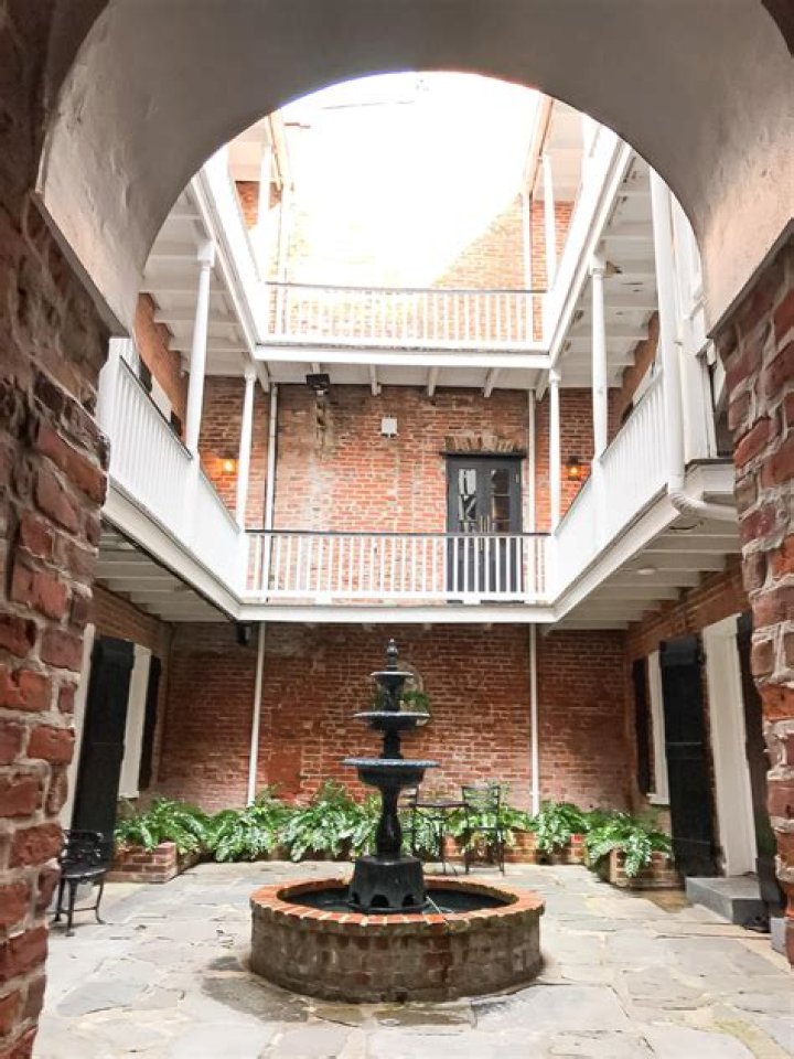 How did The Marcels founding member die?