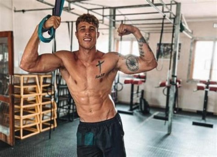 Gerrie Labuschagne Wiki, Girlfriend, Height, Age & Family