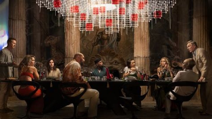 ‘Glass Onion’ theory explains why a plot hole isn’t really a plot hole at all