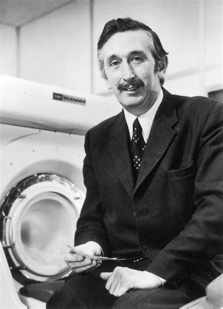 Godfrey Hounsfield Biography - Facts, Childhood, Family Life & Achievements