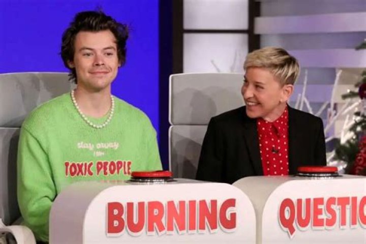 Harry Styles Reveals That ‘Working Out To One Direction’ Songs Is His Biggest Guilty Pleasure!