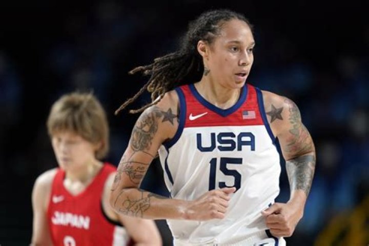 How Brittney Griner looks like as a kid (Photos)