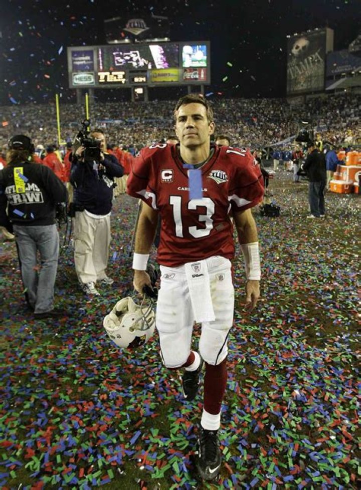How much money did Kurt Warner make with the Rams?