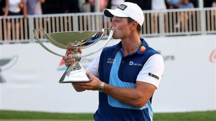How much money has Viktor Hovland made in golf?