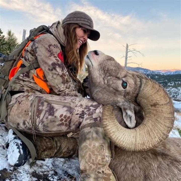 How old is Jana Waller From Skull Bound? Husband, Married, Age, Wiki