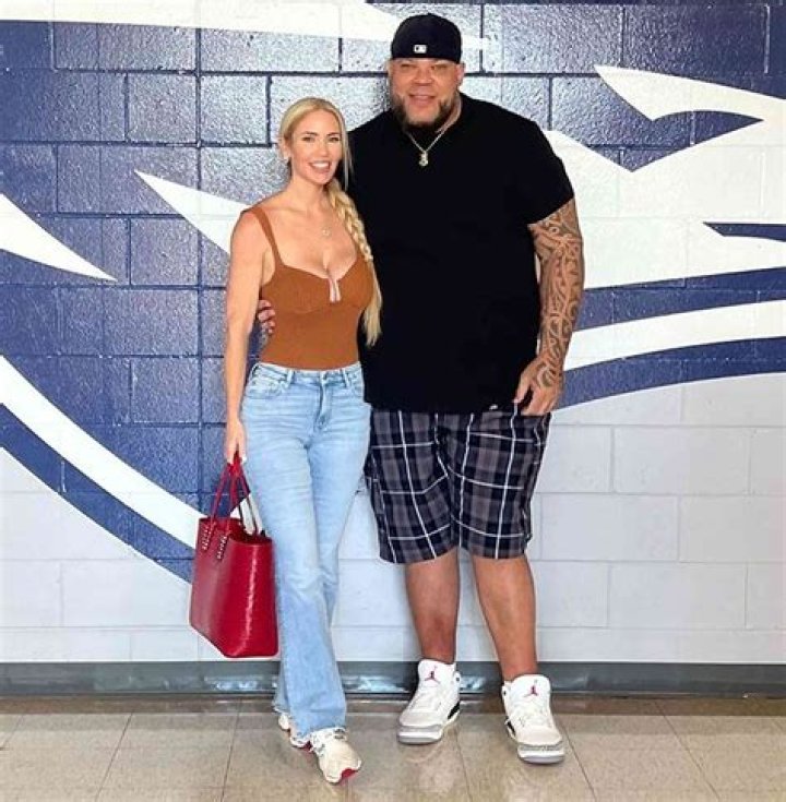 Hunter Clowdus career earnings, salary and net worth