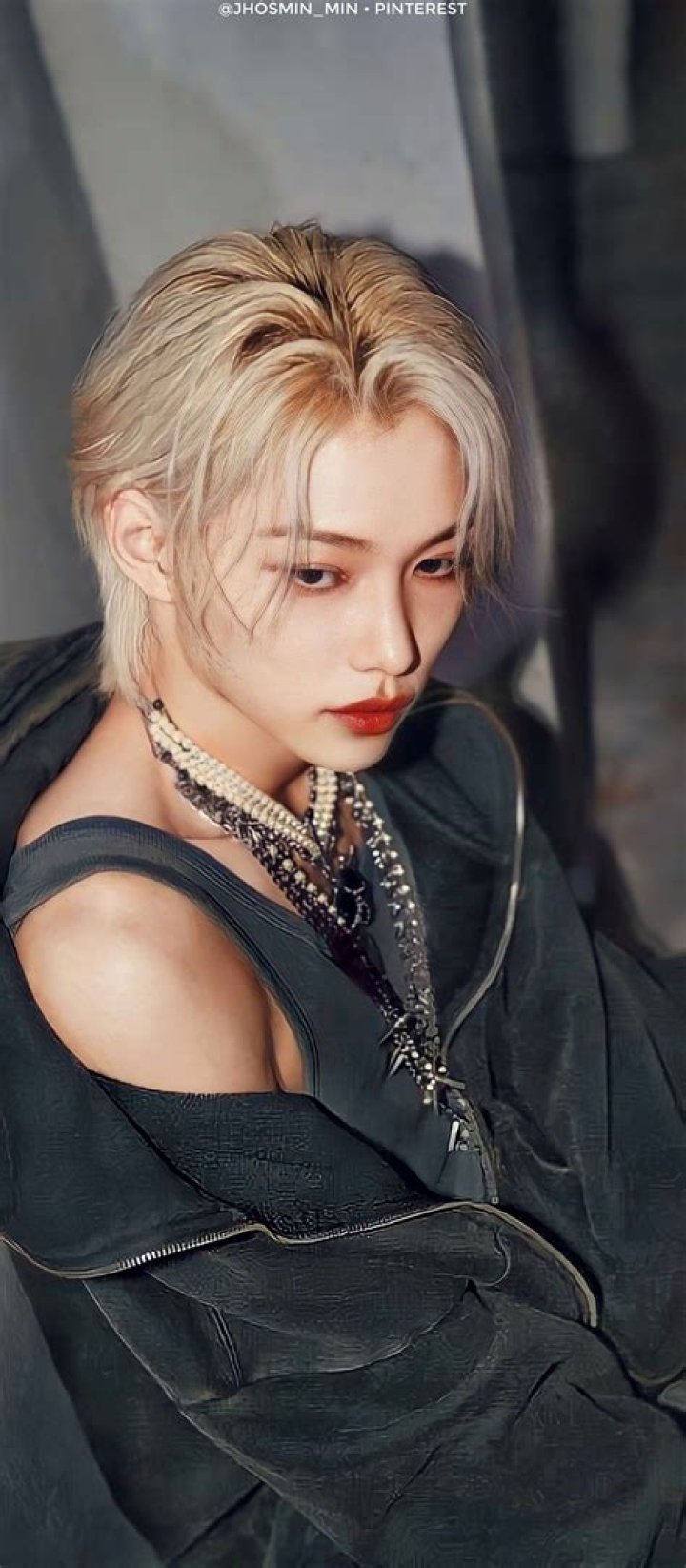 
“I want to hug them so bad”: Fans wants to comfort Stray Kids’ Felix and Innie who were crying during Japan concert 