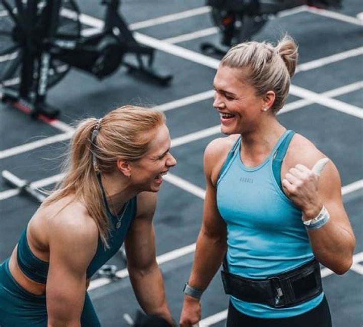 Is Annie Thorisdottir Married, Who Is Annie Thorisdottir Husband?