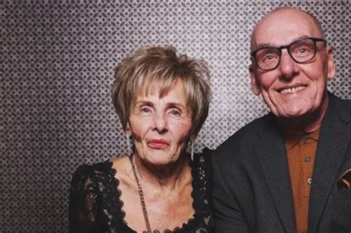 
Is Charlie Dimmock In A Relationship With John Mushet In 2022? Her Dating History 