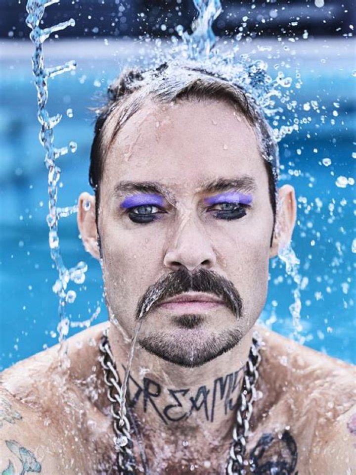 Is Daniel Johns Gay? Age, Height, Net Worth