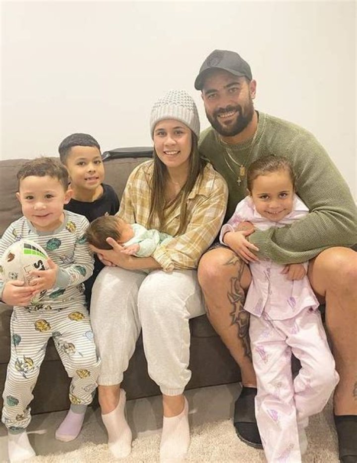 
Is David Fifita Related To Andrew Fifita? Wife And Family – Are They Siblings? 