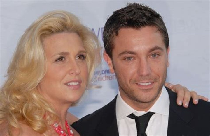 Is Gino D’Acampo still married to his wife Jessica Stellina Morrison?