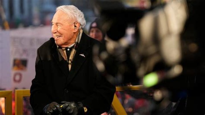 Is Lee Corso still alive?