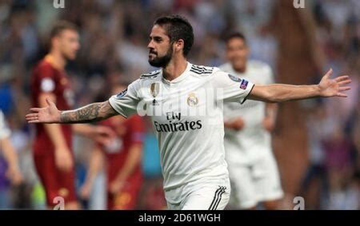 Isco family: Wife, children, parents, siblings