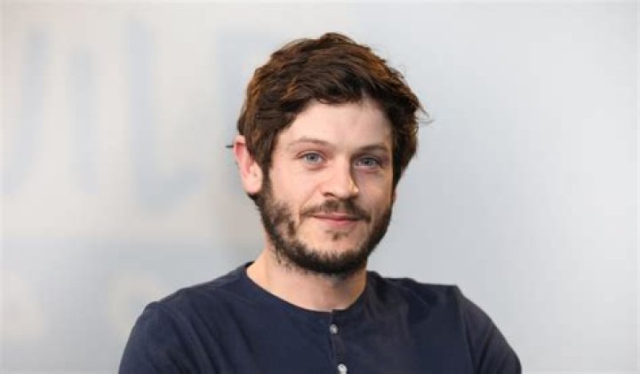
Iwan Carrington Height, Weight, Net Worth, Age, Birthday, Wikipedia, Who, Nationality, Biography 