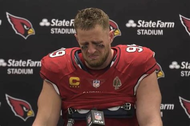 
J.J. Watt Reveals He Had Heart ‘Shocked Back Into Rhythm’ Thursday, Says ‘I’m Playing Today’ 