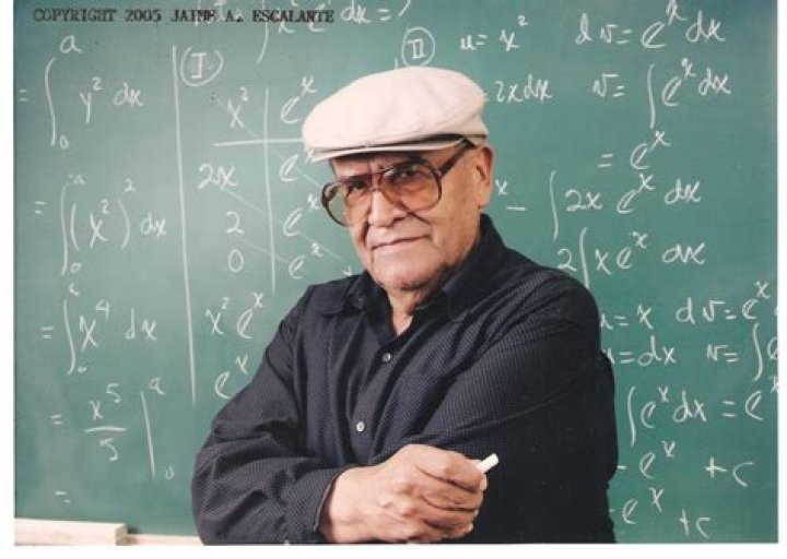Jaime Escalante Biography - Facts, Childhood, Family Life & Achievements