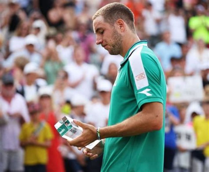 Jan-Lennard Struff parents: Martina Struff, Dieter Struff
