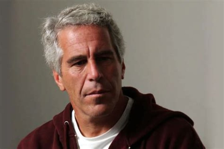Jeffrey Epstein Reportedly Threatened Lawyer Of Victims – Said He Had Friends ‘In High Places’