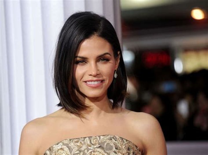 Jenna Dewan Criticizes Beyonce’s Model Walk – Will The Bey-Hive Come For Her?