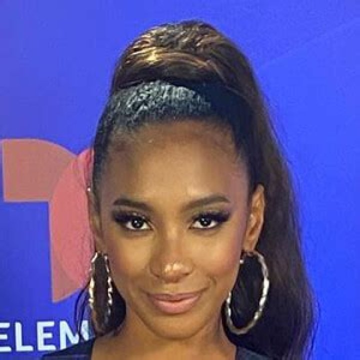 Jennifer Charles Height, Weight, Net Worth, Age, Birthday, Wikipedia, Who, Instagram, Biography