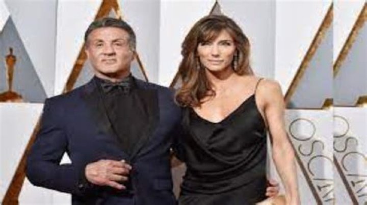 Jennifer Flavin Bra Size, Age, Weight, Height, Measurements