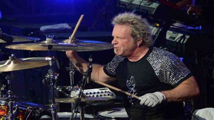 Joey Kramer first wife: Who is April Kramer?