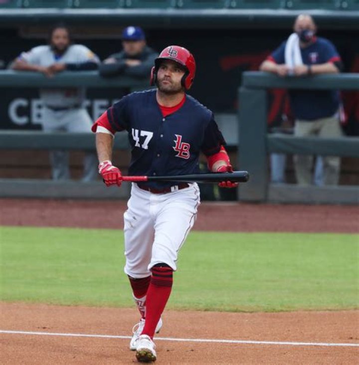 Joey Votto Height, Weight, Net Worth, Age, Birthday, Wikipedia, Who, Nationality, Biography
