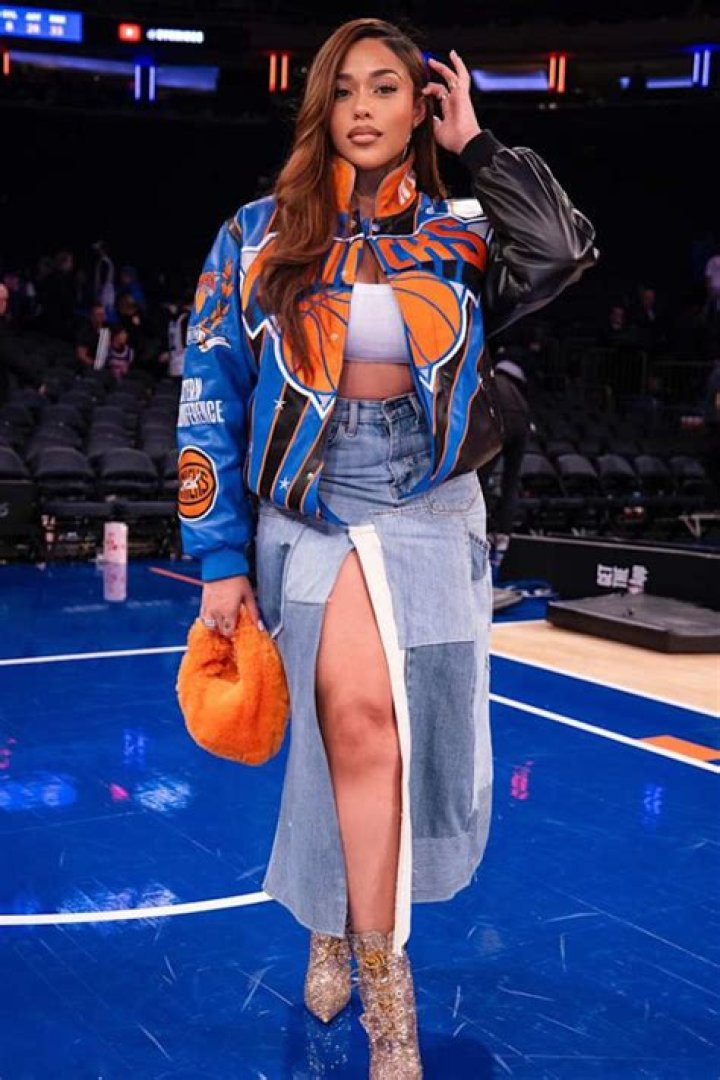 Jordyn Woods Shows Fans How She’s Stepping In 2020 – Haters Slam Her For Having A ‘Wrecked House Under Her Belt’