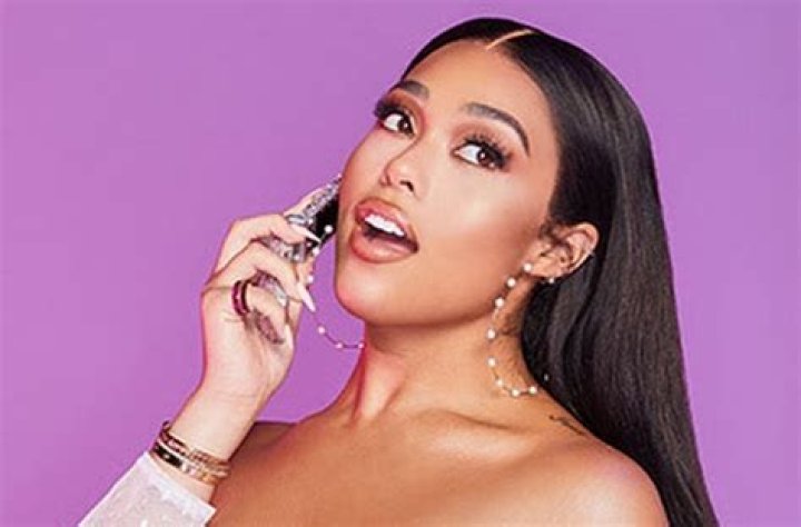 Jordyn Woods Shows Off Her Family That Grinds Together
