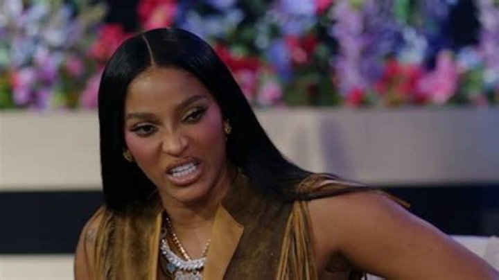 Joseline Hernandez Angers Fans For This Shocking Scene In Her New Reality Show, ‘Joseline’s Cabaret’ — Stevie J’s Baby Mama Also Has Some Surprises For Her ‘Love & Hip Hop’ Return