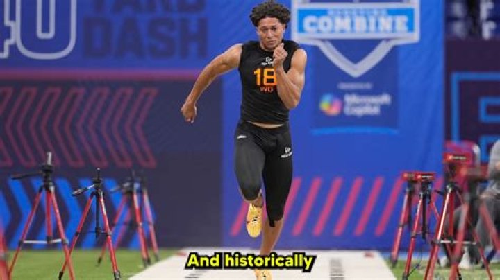 Josh Sweat Contract, Salary, Weight, Height, Draft, Family, PFF, College, 40 Time