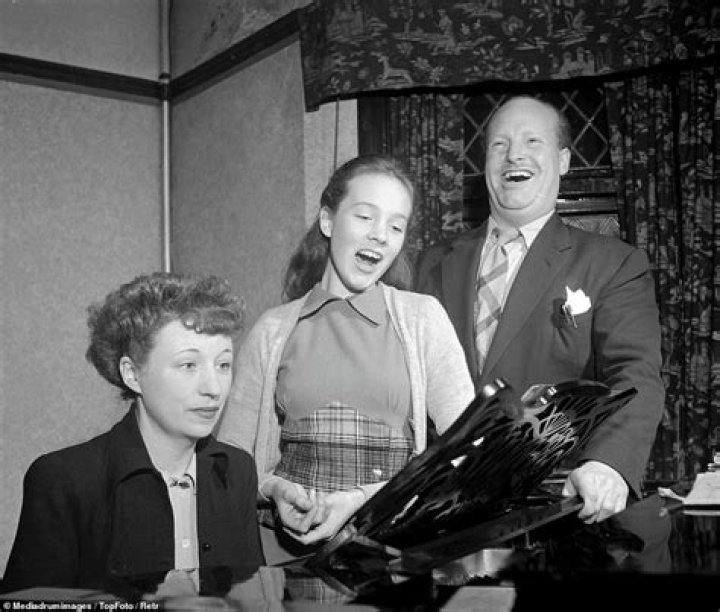 Edward Charles Wells, Barbara Ward Wells