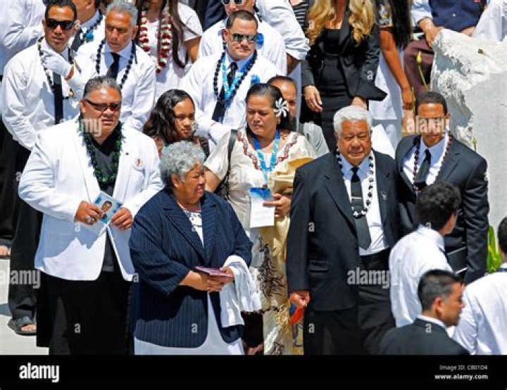 Junior Seau’s Net Worth, Biography, Career, Awards, Fact and Life Story