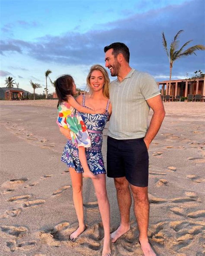 Justin Verlander Wife: Kate Upton Net Worth, Instagram, Daughter, Movie List, Kids