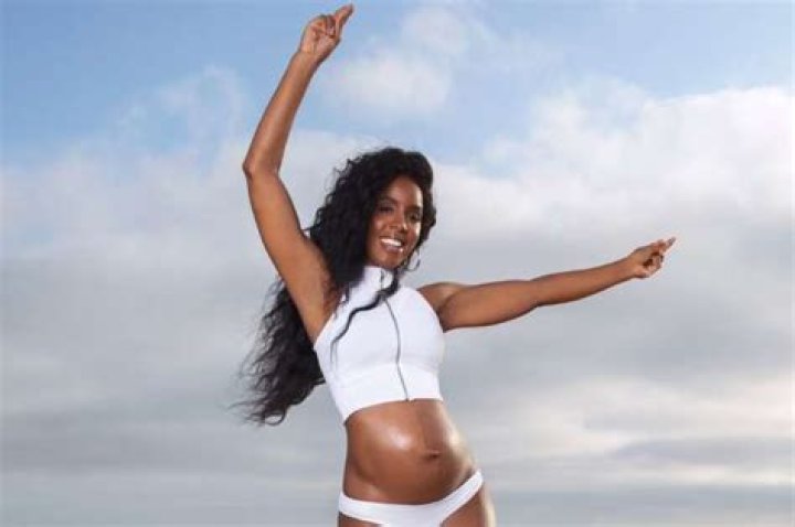 K. Michelle Is Sent Love And Light From Fans After Tweeting Troubling Messages: ‘I Just Want It To Be Over’