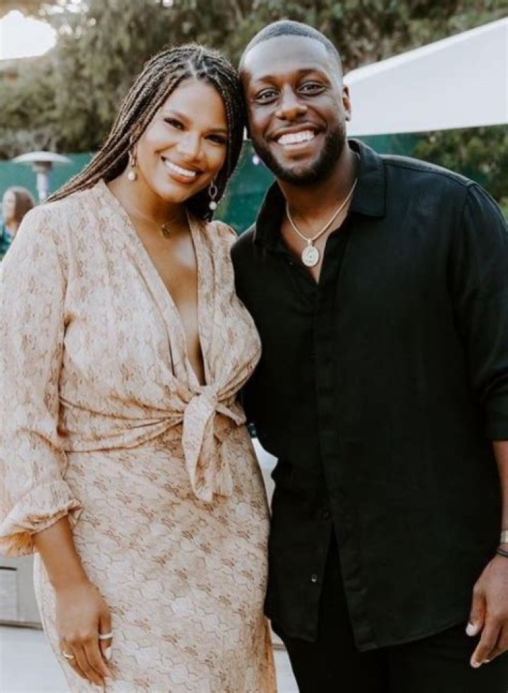 Kamie Crawford Boyfriend Gordon Dillard Age, Wiki, Net Worth