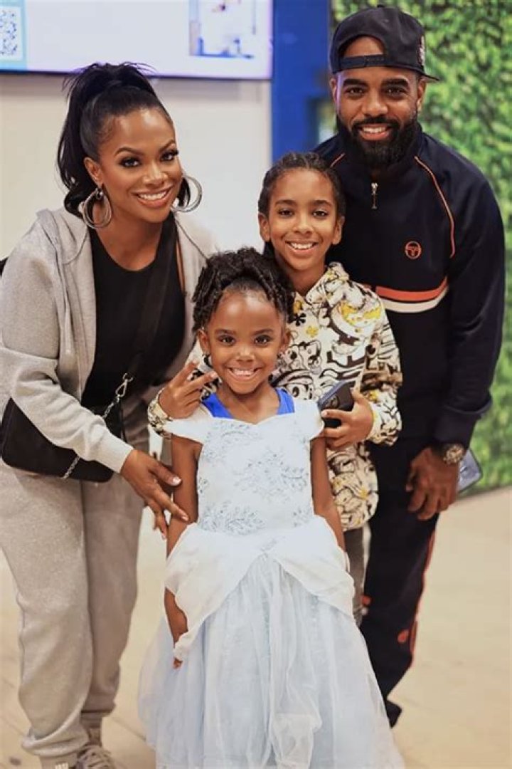 Kandi Burruss And Todd Tucker Brought Up Daughter Riley’s Luxury Car In This Video, And They Are Slammed For It