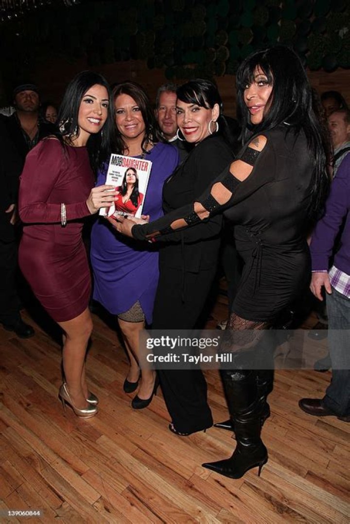 Karen Gravano Daughter Karina Seabrook, Career, Family & Net Worth