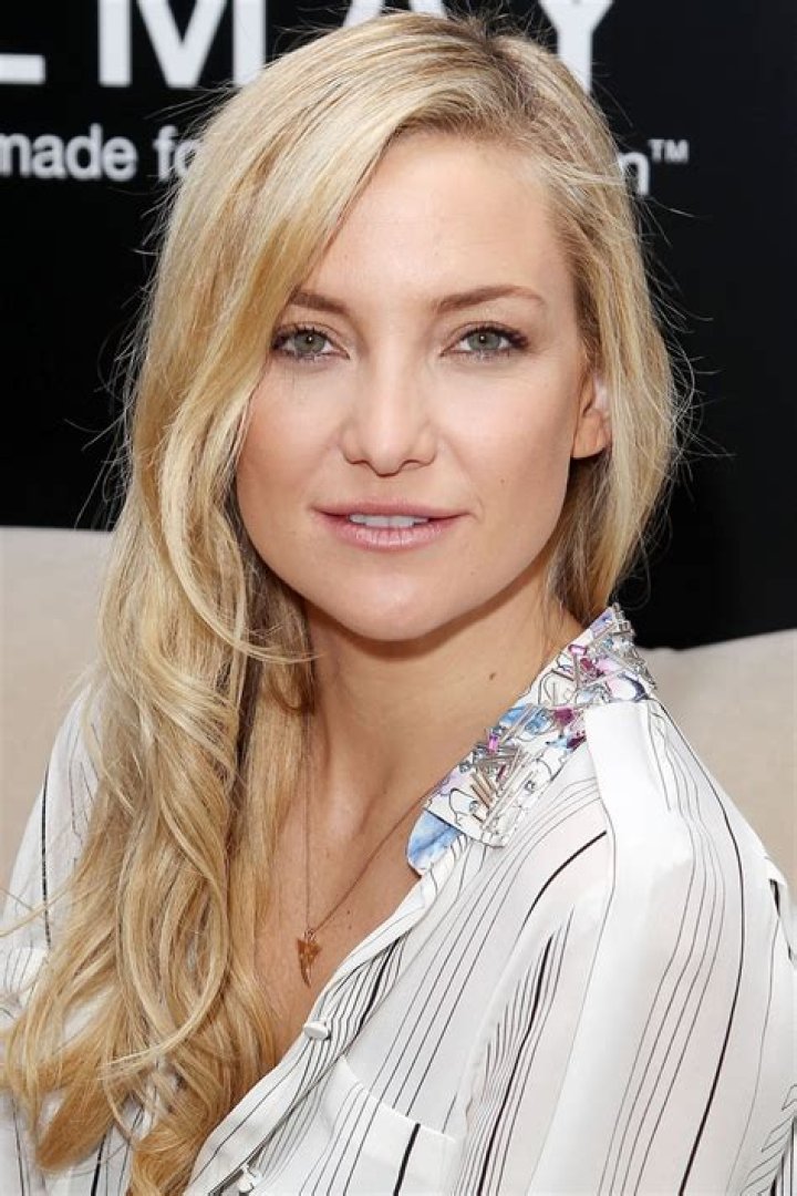 Kate Hudson Body Measurements Bra Size Height Weight Eye Hair Color Stats