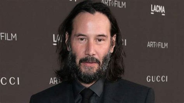 Keanu Reeves Will Have A Zoom Date With The Highest Bidder To This Charity!