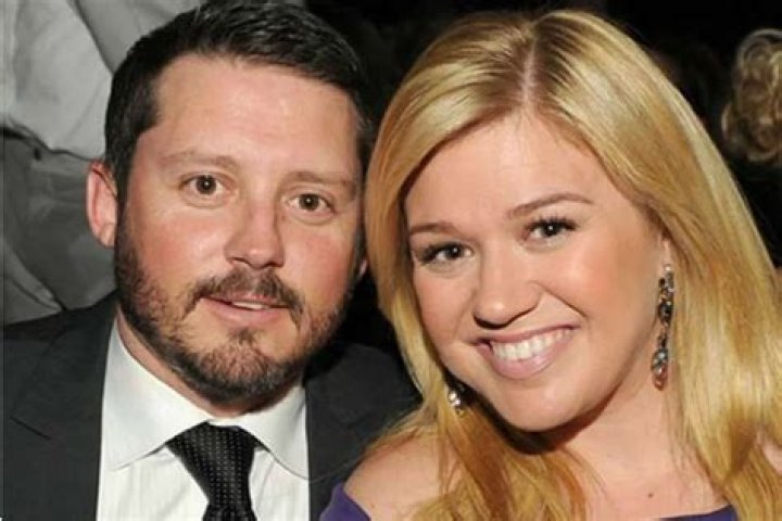 Kelly Clarkson Gets Candid About Her Sex Life With Husband Brandon Blackstock During ‘Ask Me Anything’ Segment On Her Talk Show