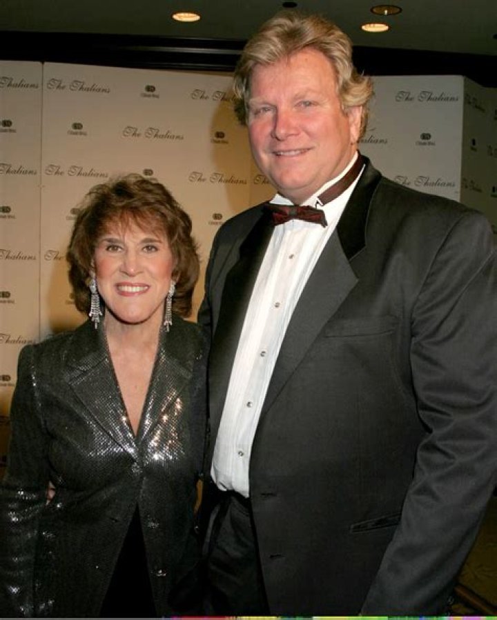 Kent Perkins Actor, Comedian Ruth Buzz’s Husband and Family Share Details About Her Strokes